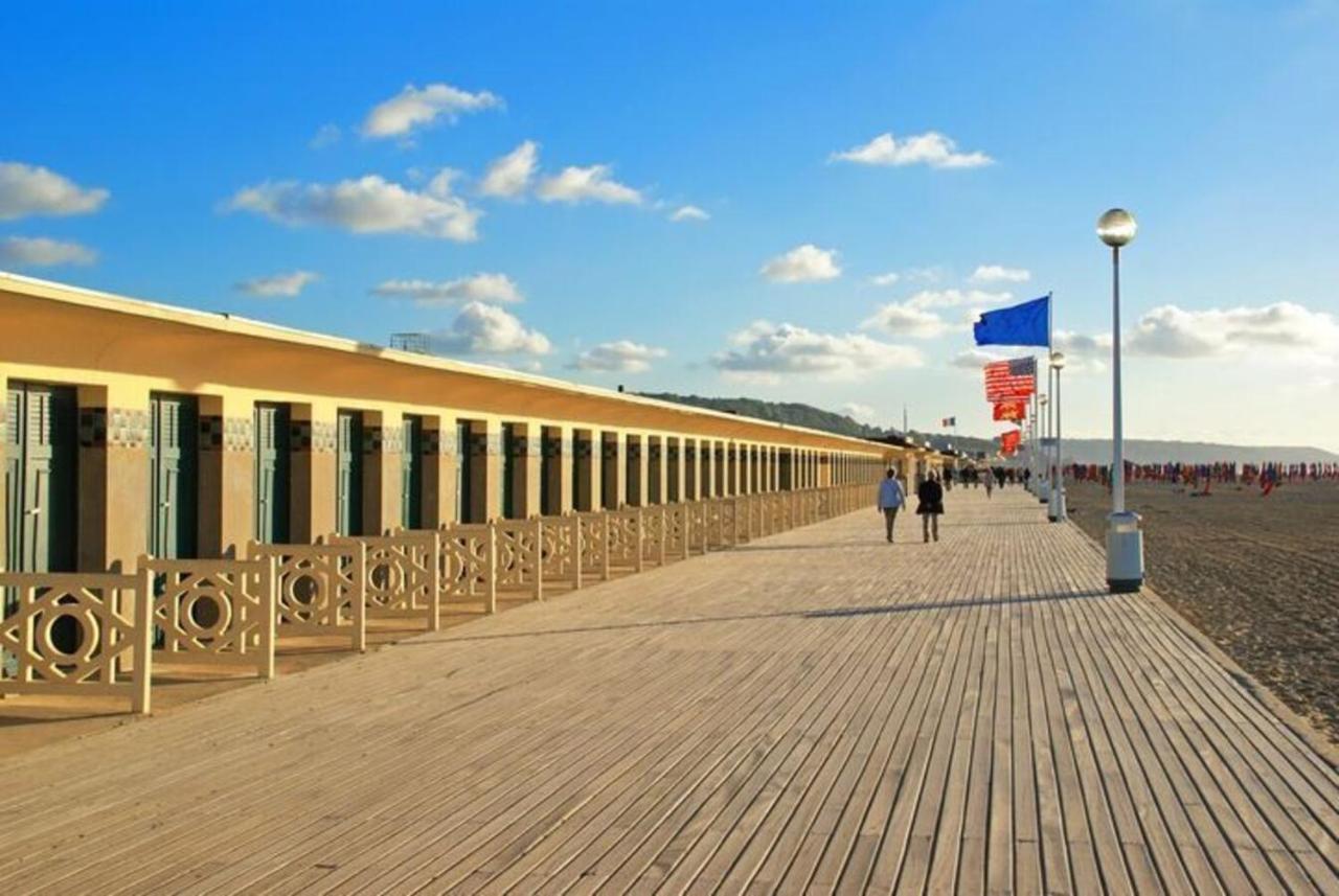 Echappee Chic - Balcon - 150 M Casino Deauville & Plage Eksteriør bilde